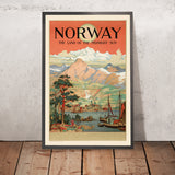 Norwegen-Reiseposter: Land der Mitternachtssonne von Arent Lauritz Christensen 