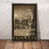 Póster de viaje de Lincoln: Torre central de la Catedral de Lincoln y el Vicars' Court de Dixon Scott 