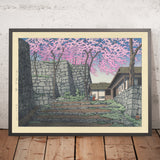 Fiori di ciliegio alle rovine del castello di Shirakawa di Hasui Kawase, 1935 