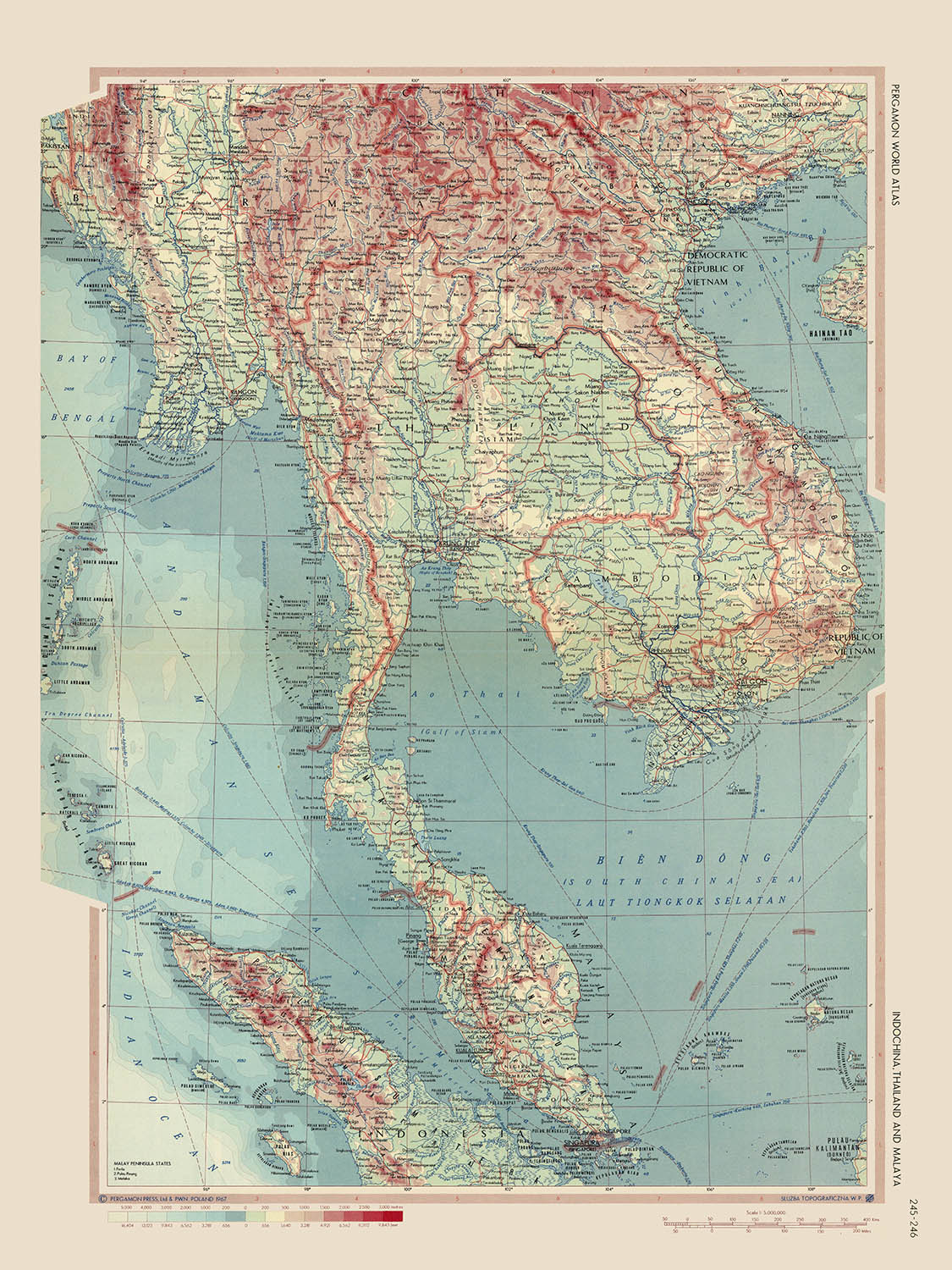 Ancienne carte de l'Indonésie, de la Thaïlande et de la Malaisie, 1967 : Jakarta, Bangkok, Kuala Lumpur, guerre du Vietnam, carte politique et physique détaillée
