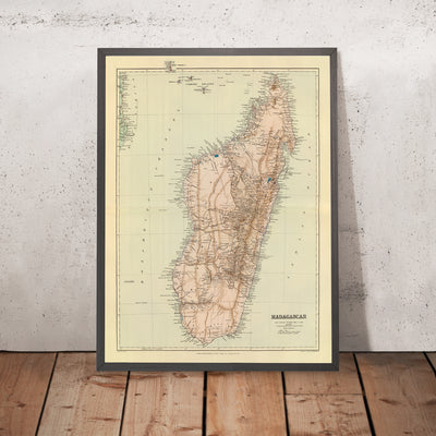 Mapa antiguo de Madagascar por Edward Stanford 1901: Antananarivo, Diego Suárez, Tamatave, Majunga, Fort Dauphin